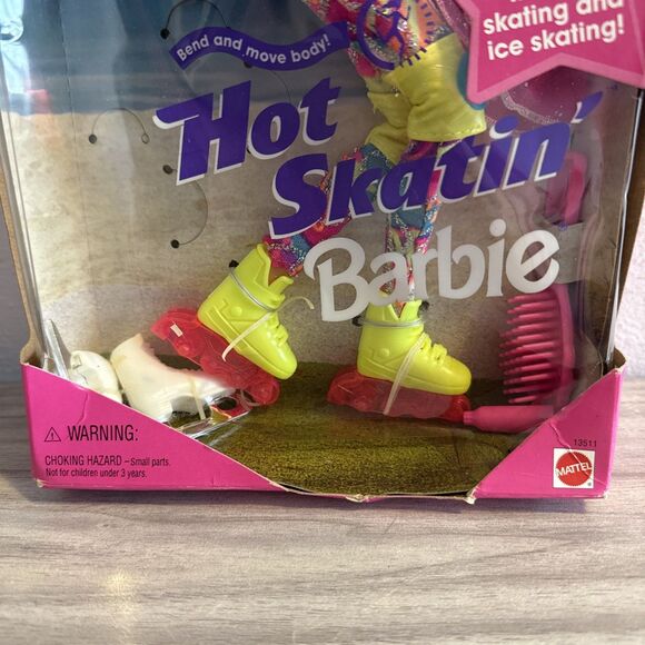 Vintage Hot Skatin Barbie #13511 Ice Skates Rollerblades 1994 Mattel NIB NRFB - Picture 2 of 10